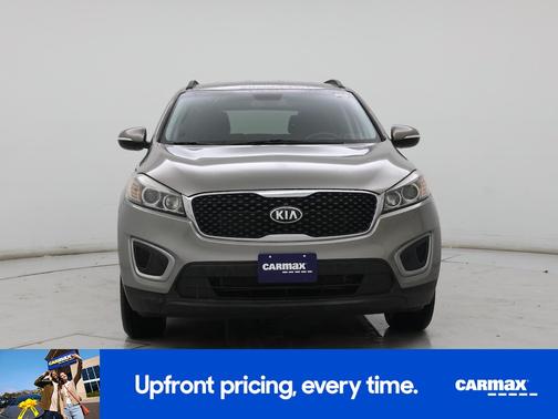 Gray 2016 Kia Sorento LX