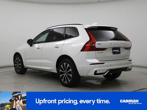 2023 Volvo XC60 B5 Plus Dark Theme