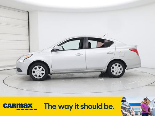 2018 Nissan Versa SV