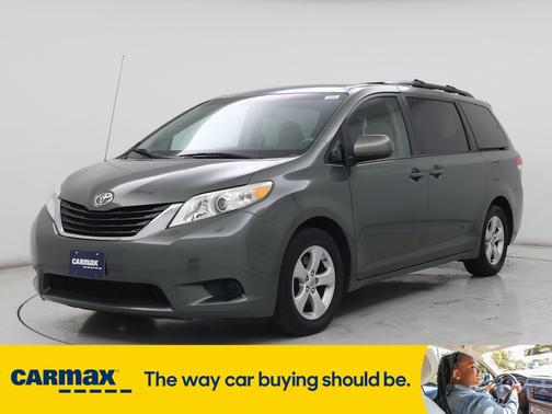 2014 Toyota Sienna LE