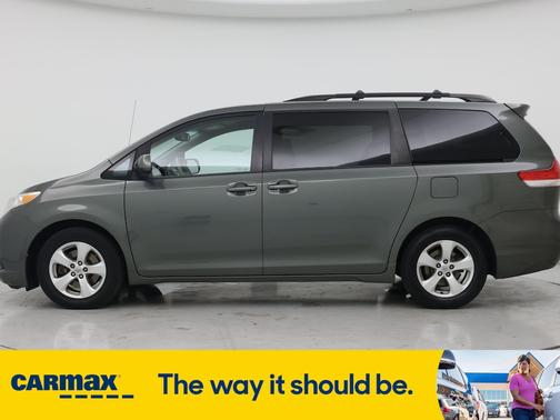 2014 Toyota Sienna LE