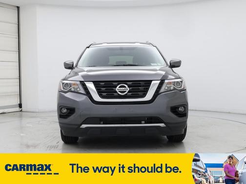 2019 Nissan Pathfinder SV