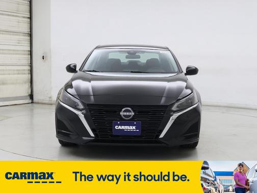 2023 Nissan Altima SV