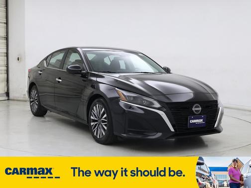 2023 Nissan Altima SV