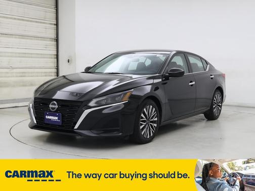 2023 Nissan Altima SV