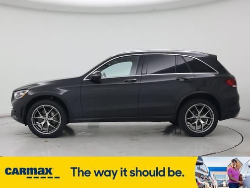 2022 Mercedes-Benz GLC 300
