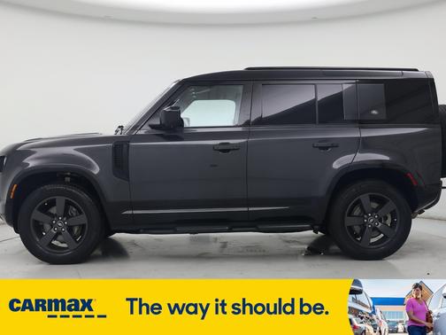 2022 Land Rover Defender 110 X-Dynamic SE