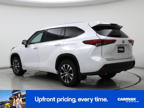 2022 Toyota Highlander Hybrid XLE