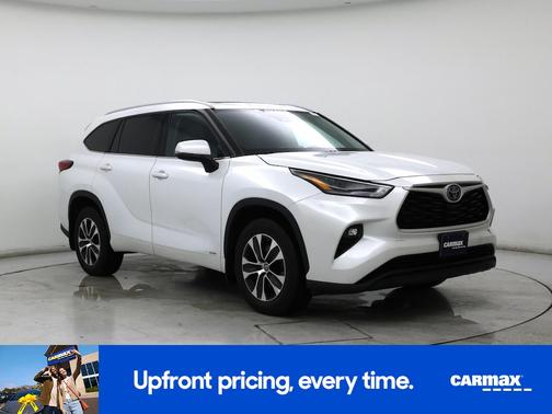 2022 Toyota Highlander Hybrid XLE