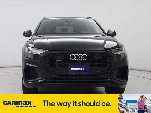2023 Audi Q8 Premium Plus