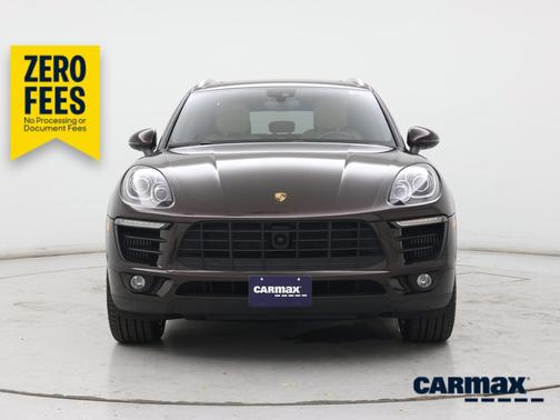 Burgundy 2018 Porsche Macan S