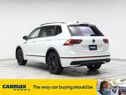 2022 Volkswagen Tiguan SE R-Line Black