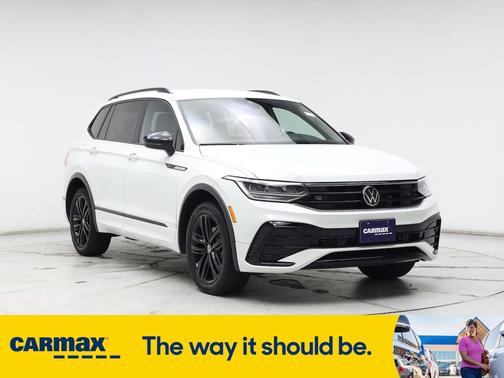 2022 Volkswagen Tiguan SE R-Line Black