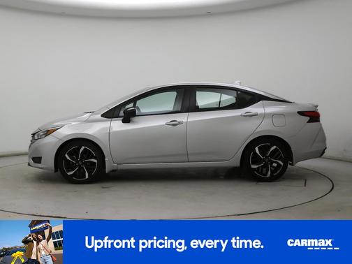 2023 Nissan Versa SR