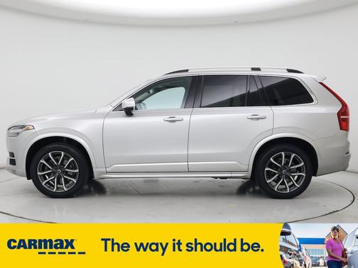 2019 Volvo XC90 T6 Momentum