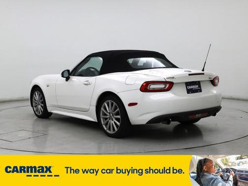 2017 FIAT 124 Spider Lusso