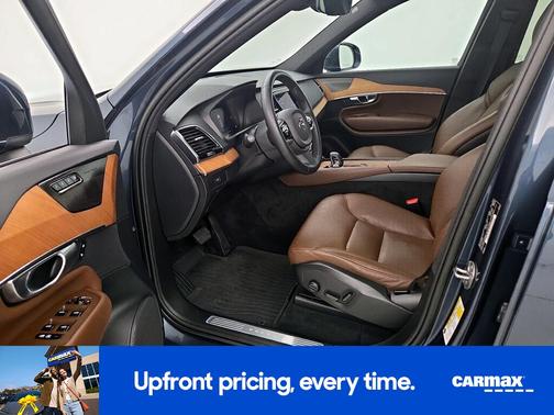 2023 Volvo XC90 B5 Plus