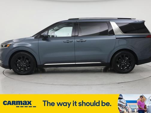 2024 Kia Carnival SX
