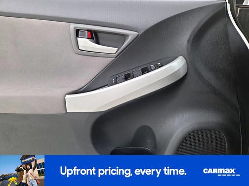 2014 Toyota Prius Three