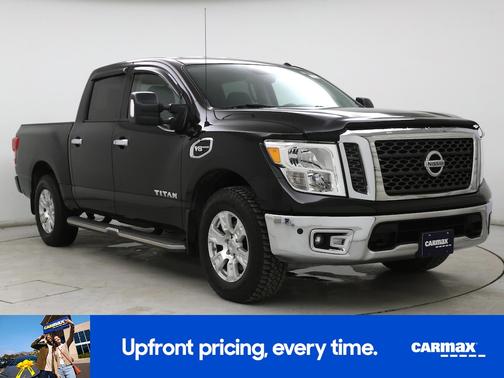 2017 Nissan Titan SV