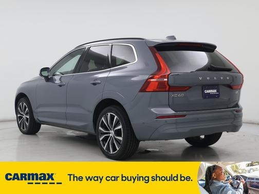 2022 Volvo XC60 B5 Momentum