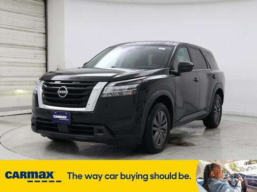 2022 Nissan Pathfinder S