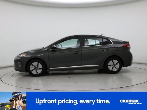 2022 Hyundai IONIQ Hybrid SE