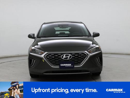 2022 Hyundai IONIQ Hybrid SE