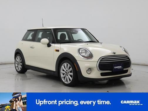 White 2015 MINI Hardtop