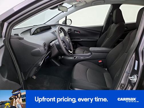 2022 Toyota Prius LE
