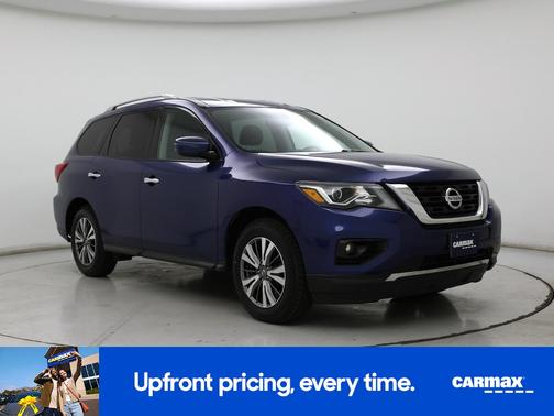 2020 Nissan Pathfinder SV