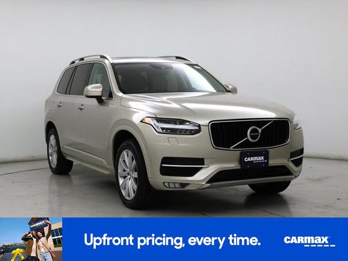 2016 Volvo XC90 T6 Momentum