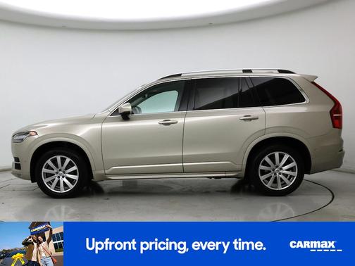 2016 Volvo XC90 T6 Momentum