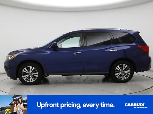 2020 Nissan Pathfinder SV