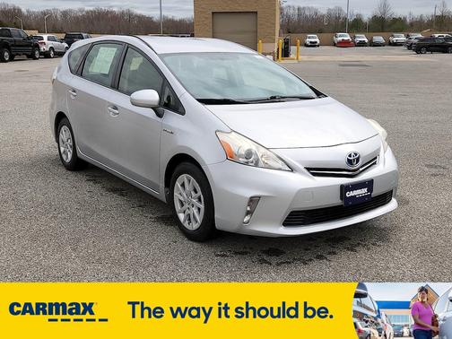 2014 Toyota Prius v Two