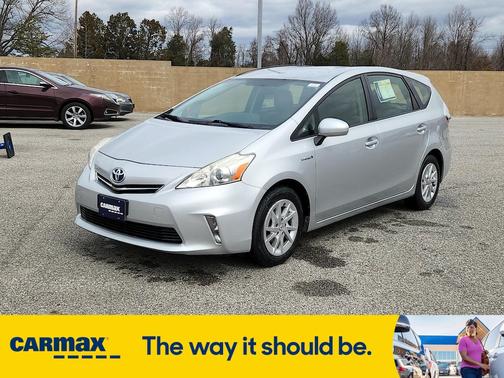 2014 Toyota Prius v Two