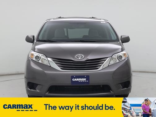 2015 Toyota Sienna LE