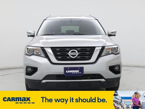 2019 Nissan Pathfinder SL