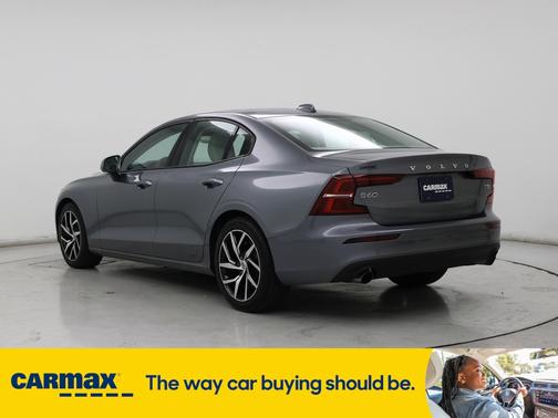 2020 Volvo S60 T5 Momentum