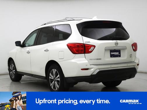 2019 Nissan Pathfinder SV