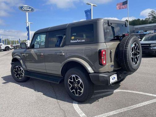 Gray 2025 Ford Bronco Outer Banks
