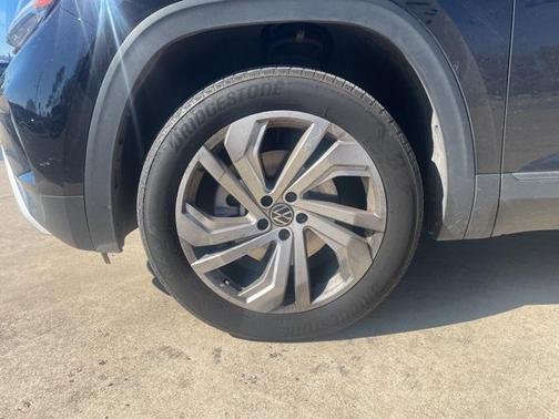 2023 Volkswagen Atlas 3.6L SE w/Technology