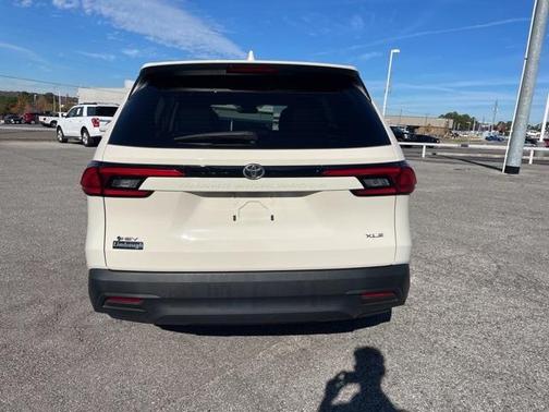 2024 Toyota Grand Highlander Hybrid XLE
