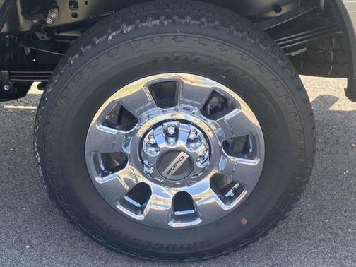 2025 Ford F-350 Lariat Super Duty