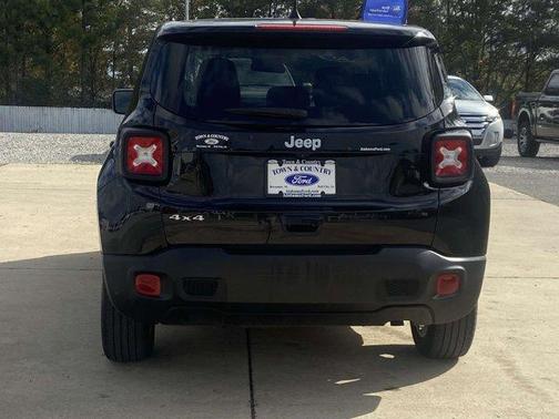 2023 Jeep Renegade Latitude