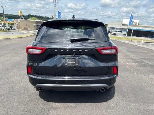 Agate Black Metallic 2024 Ford Escape ST-Line