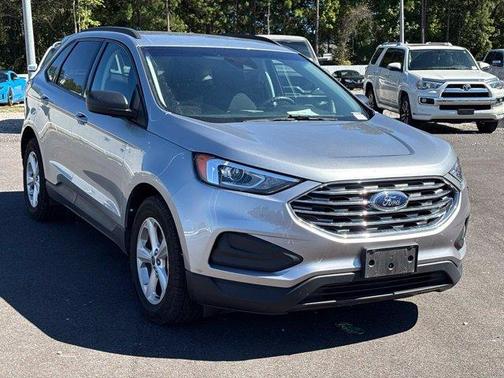 Iconic Silver Metallic 2020 Ford Edge SE