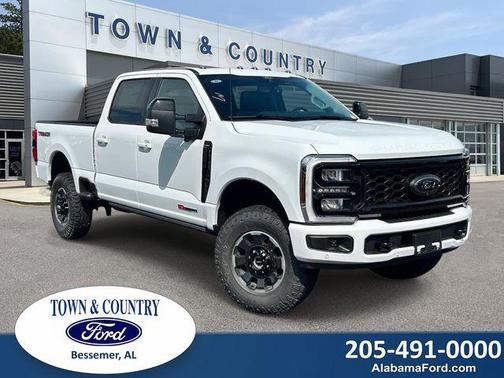Oxford White 2026 Ford F-250 Lariat