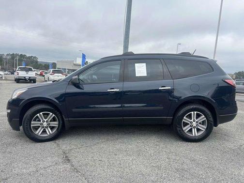 2017 Chevrolet Traverse LS