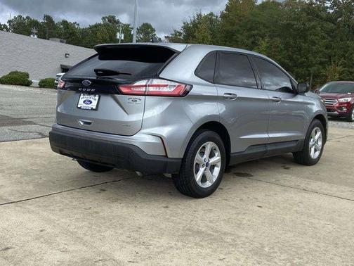 2021 Ford Edge SE
